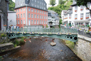 monschau eifel duitsland rode huis