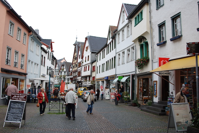 winkelen shoppen winkels outlet badmünstereifel eifel duitsland vakantie