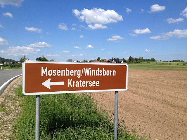 kratersee kratermeer route parkeren eifel duitsland windsborn