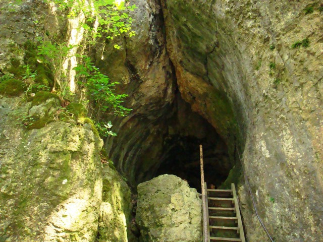 buchenloch höhle grot eifel duitsland gerolstein dolomieten