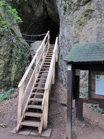 buchenloch grot eifel duitsland gerolstein dolomieten wandelen eifelsteig