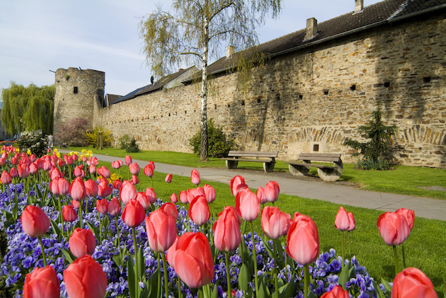 stadmuur middeleeuwen romeinen ahrtal ahrdal ahrweiler duitsland eifel