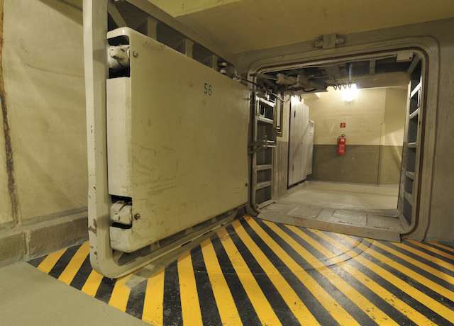 deur bunker eifel duitsland regieringsbunker