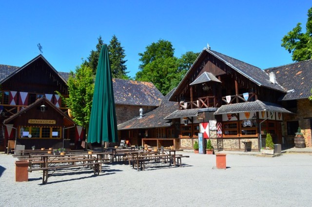 terras burg satzvey eten drinken kasteel burcht