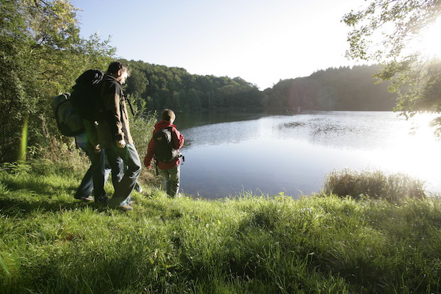 wandelen wandelroute schalkenmehren schalkenmehrener maar duitsland eifel