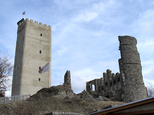 burg olbrück brohltal eifel duitsland
