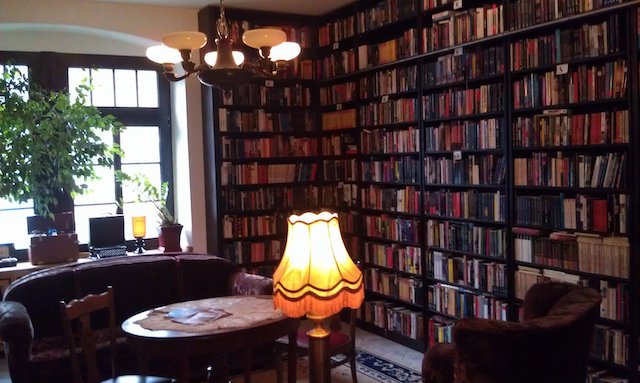 misdaadromans krimi archief bibliotheek hillesheim duitsland eifel