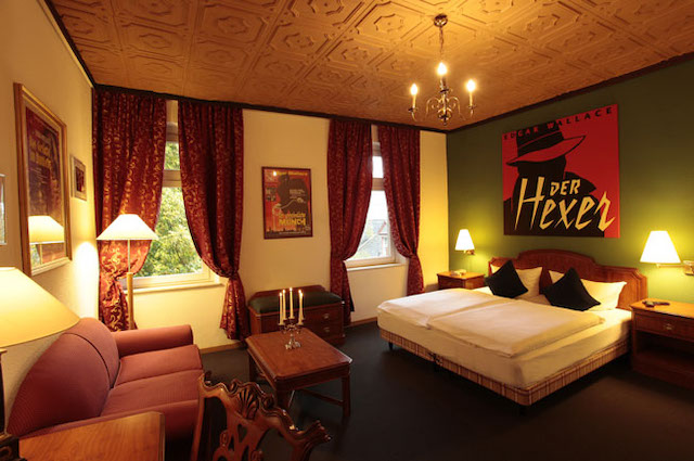 hotel hotelkamer krimihotel hillesheim eifel duitsland