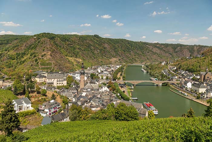 Prachtig uitzicht op de stad Cochem en de Moezel.