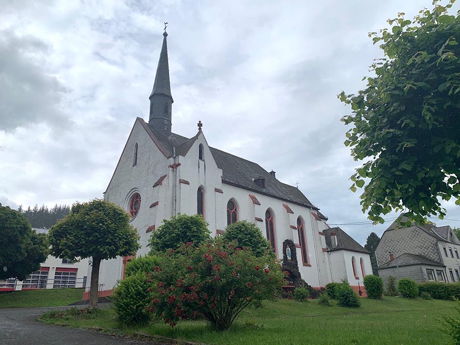 De kerk in Deudesfeld