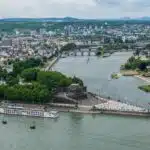 Deutsches Eck in Koblenz. Rijn en Moezel